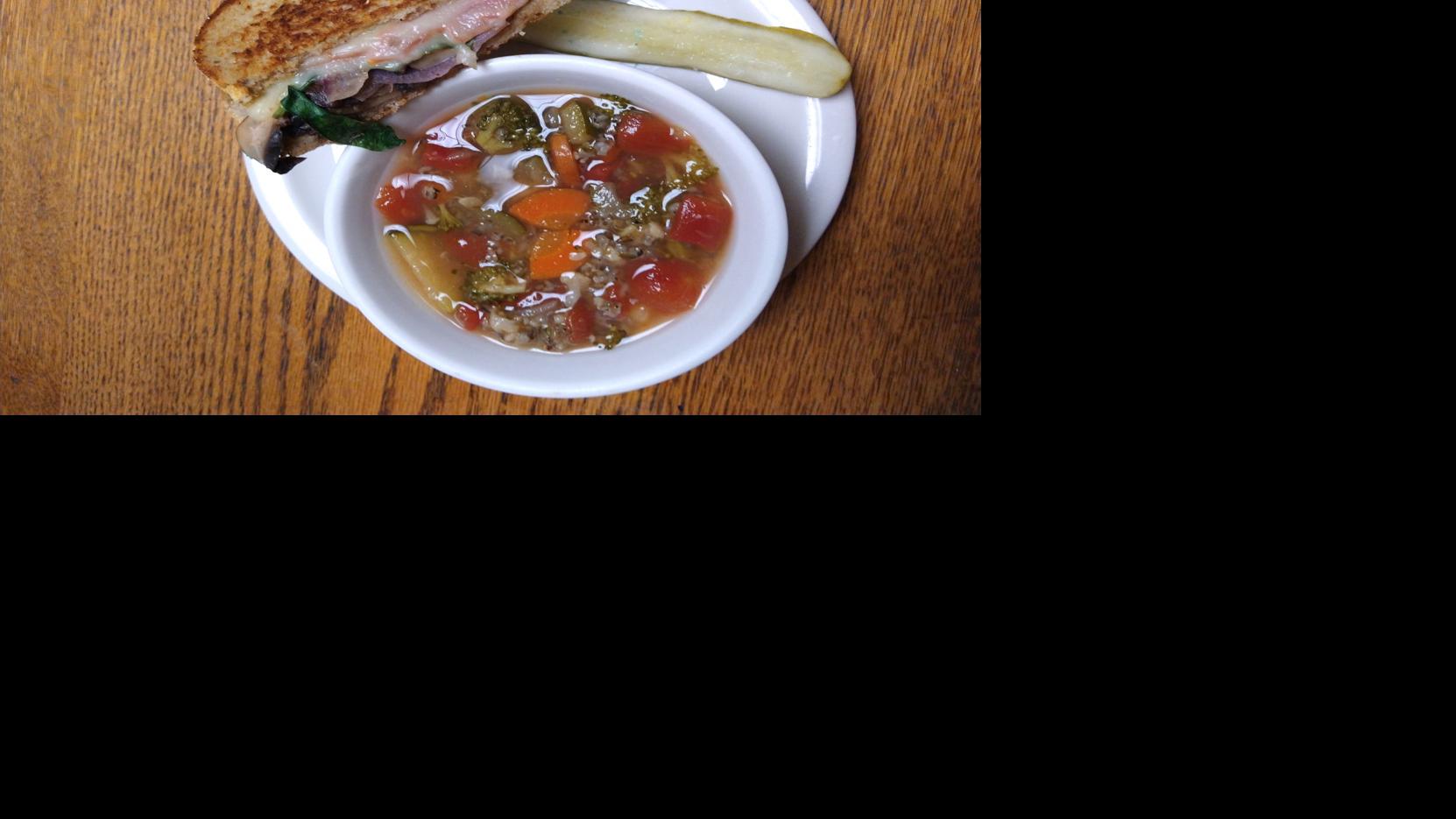 Restaurant Review Bagels More Much More Than Title Infers Dining Reviews Gazettextra Com