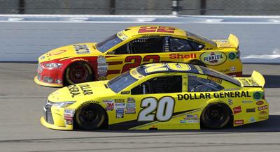 Fuel & Tires: Kenseth, Earnhardt on the ropes in NASCAR Chase