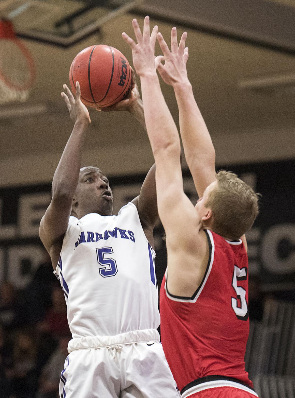 River Falls Witt Takes Down Whitewater In Wiac Men S Basketball Sports Gazettextra Com