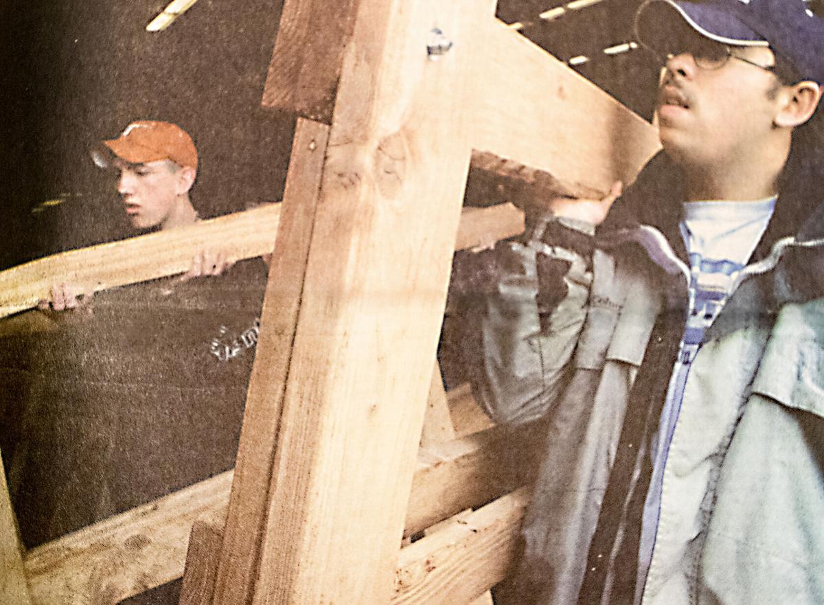 Histories: CCHS construction technology class builds beds for VOA in 2003 |  Local News | gillettenewsrecord.com