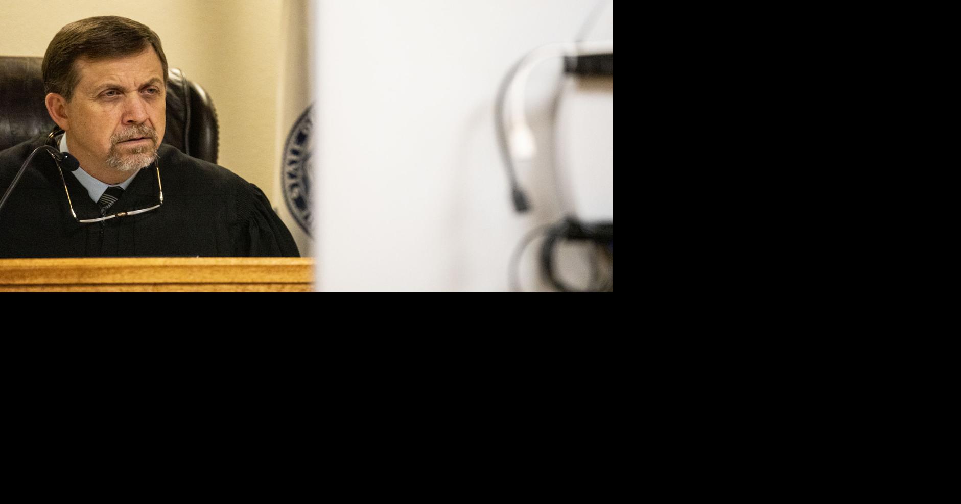 Circuit judge to retire at the end of the year