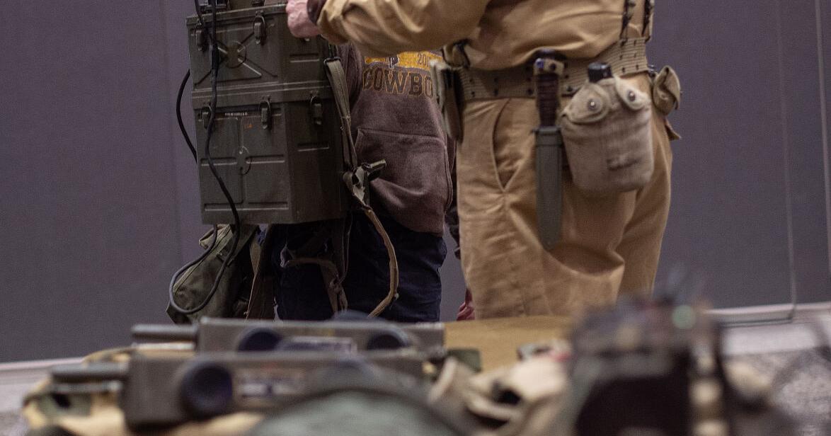 Campbell County students learn hands-on about World War II radios, assembly lines - Vimarsana News