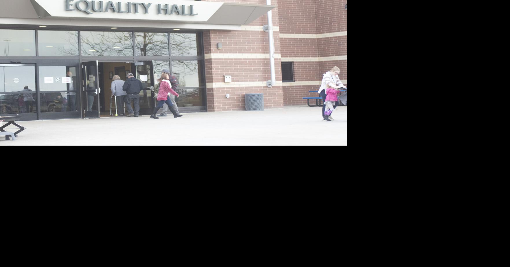 Land board considers getting license to sell alcohol at smaller ...