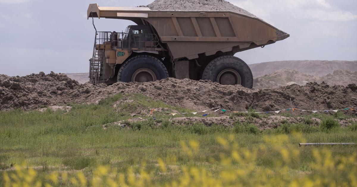 Trump administration announces $700 million for coal mines, coal plants and export terminal
