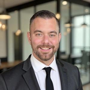 Dr. Andrew Hummel Scholarship for Medical Students Announces National Opportunity for Future Healthcare Leaders