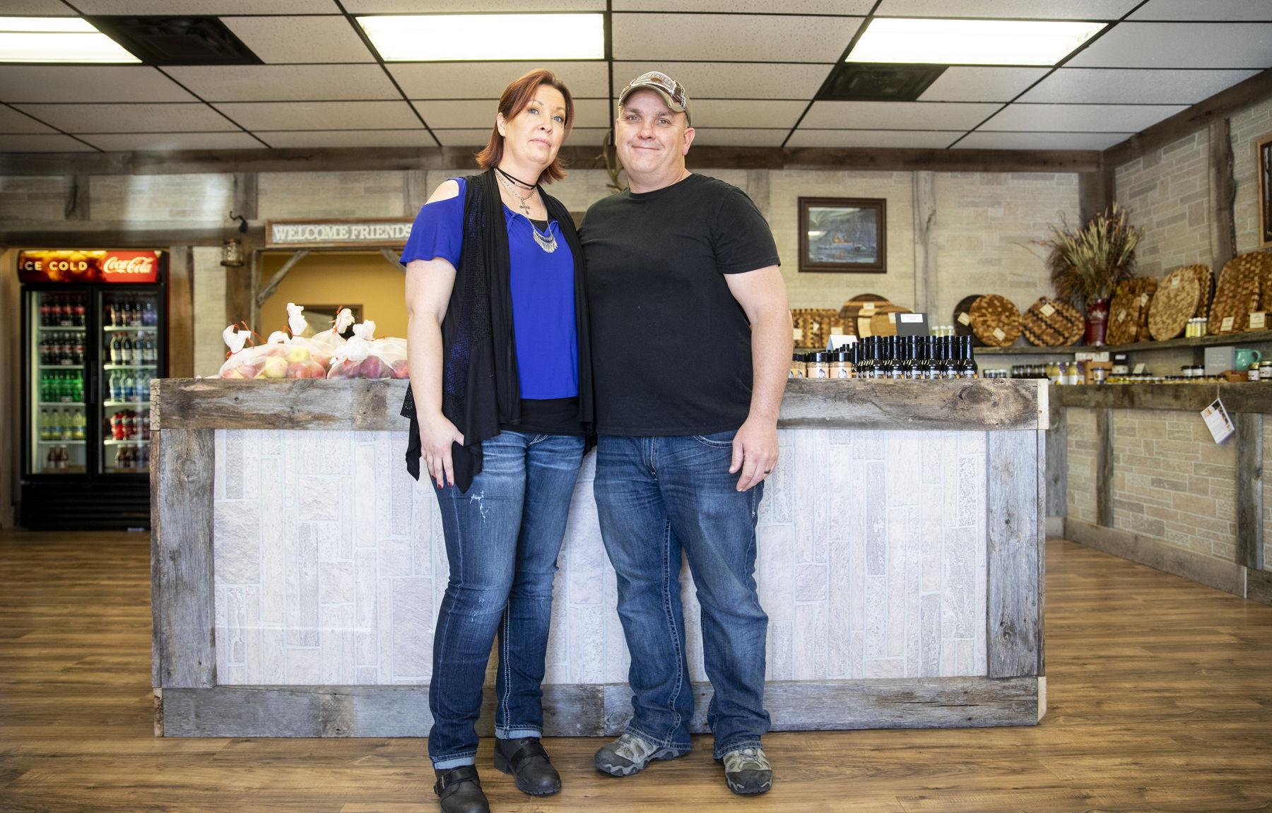 The Gillette Cheese Barn gives Gillette quality cheeses from Wisconsin
