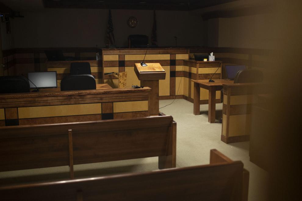 Woman who deposited fake checks and withdrew thousands of dollars gets probation