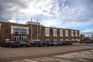 Voters pick two incumbents, one newcomer for county commission