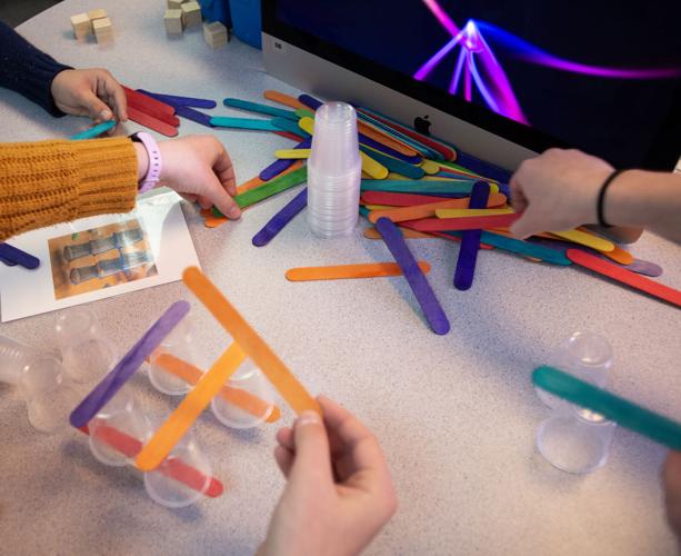 UW ambassadors introduce engineering concepts to Paintbrush students