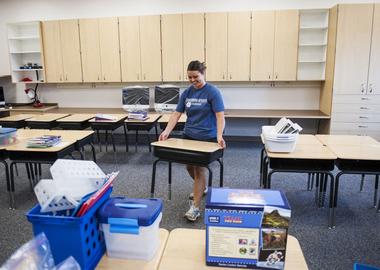 Teachers revel in new Lakeview School classrooms | Local News ...