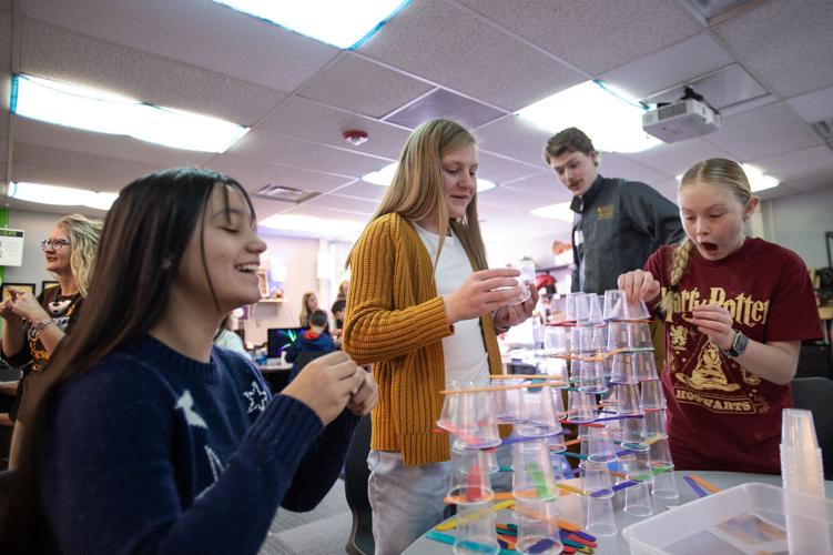 UW ambassadors introduce engineering concepts to Paintbrush students