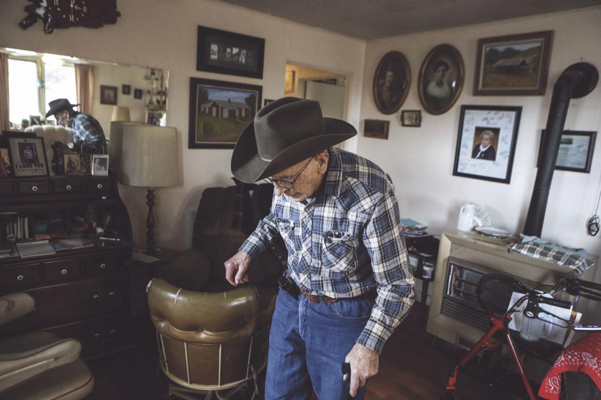 Douglas Man S 70 Year Old Straw House Withstands Test Of Time Wyoming Gillettenewsrecord Com