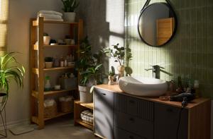 Small Space Logic Introduces Zone-Based Bathroom Storage Solutions Framework