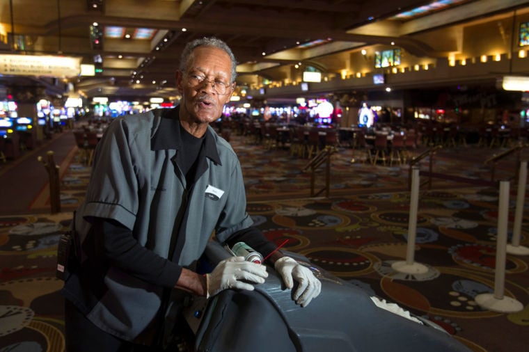 Musical casino porter treats guests to Vegas tunes | News