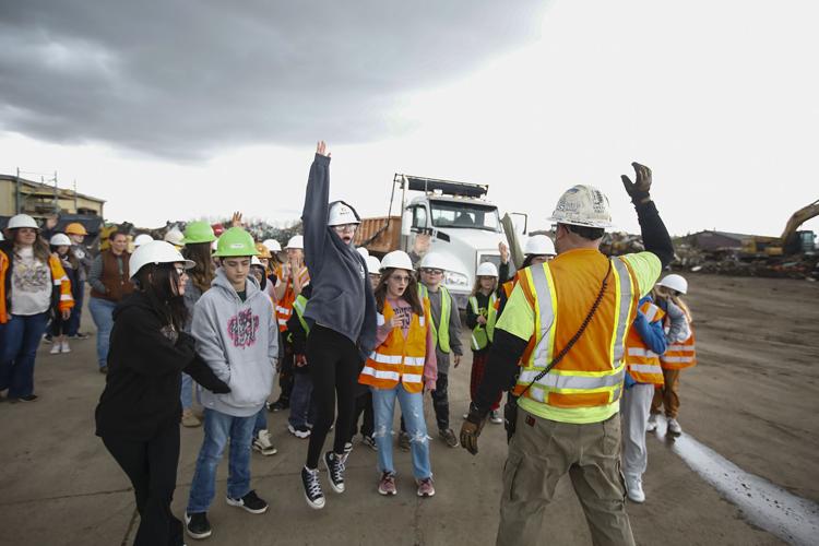 Meadowlark Elementary sixth graders spearhead inschool recycling