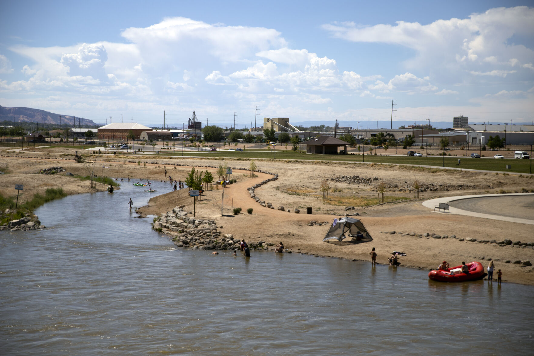 High water prompts use of warning system at Las Colonias River Park ...