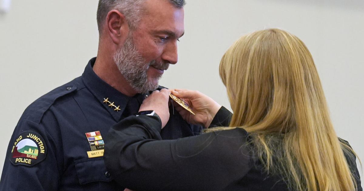 Chief Swearing In Police Chief sworn in with badge pinning ceremony | Western Colorado ...