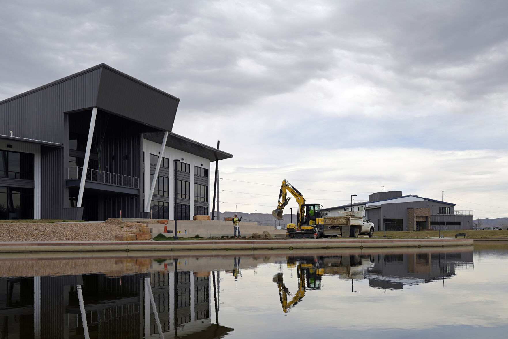 Construction underway on Las Colonias zipline | Western Colorado ...
