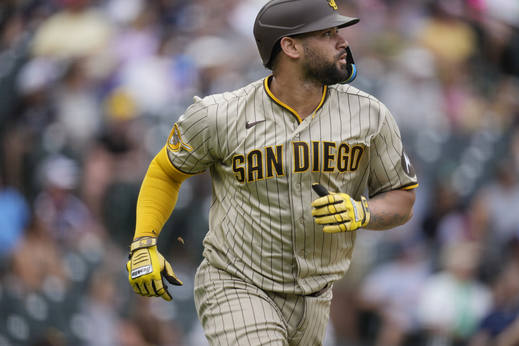 Gary Sánchez hits 2 of Padres' 4 home runs in 11-1 win over