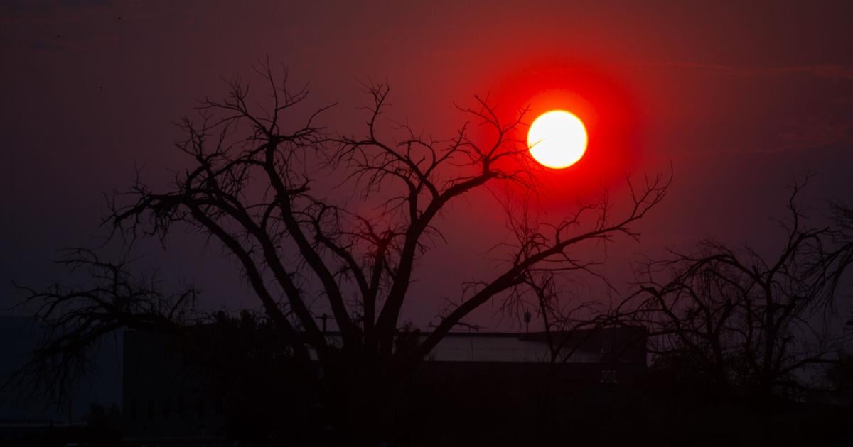080826 LR Wild: Smoky Sunset002.JPG
