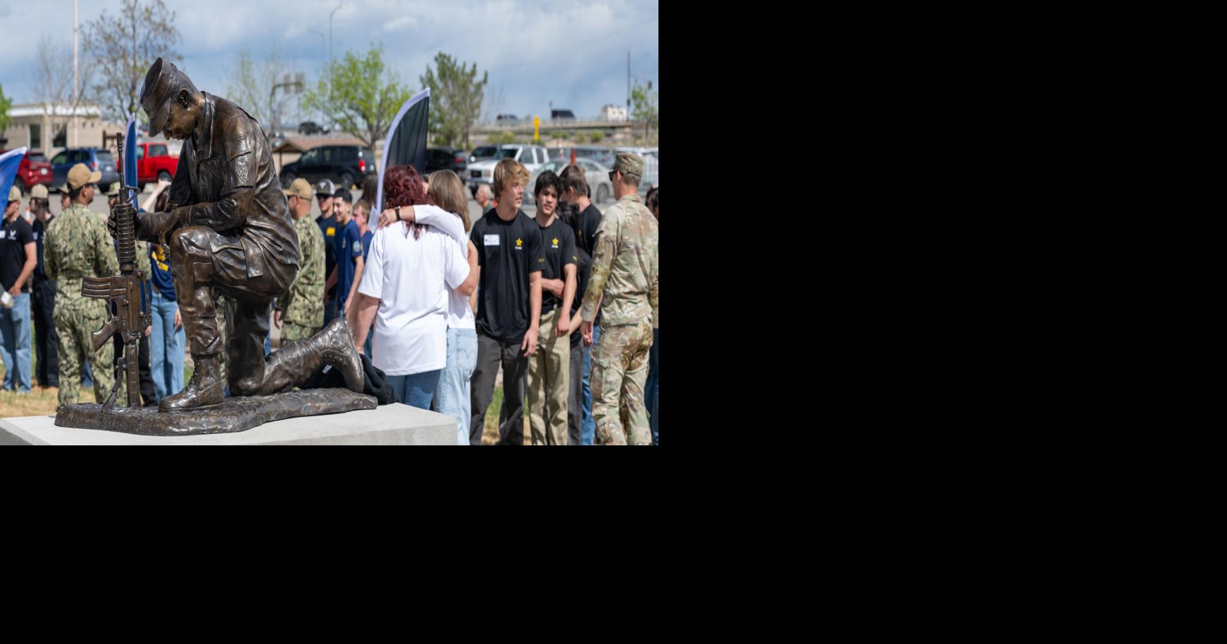 Area high school students take oath to join military ranks