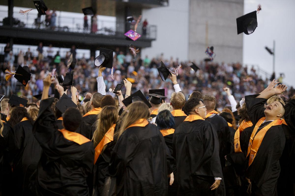 051921-fea-gjhsgrad07-ml