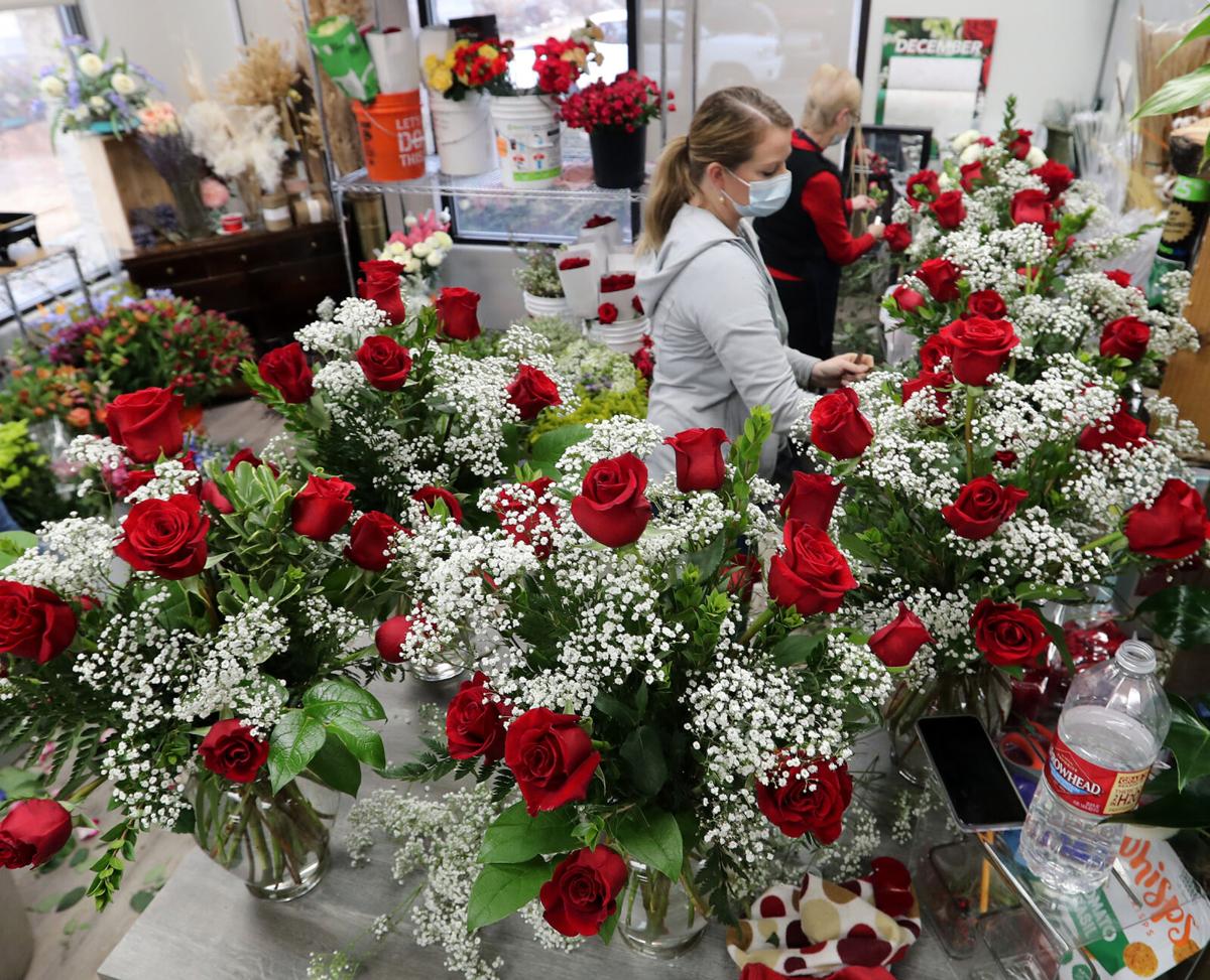 Love In Blossoms Make Your Arrangements Valentine S Day Is Nearly Here Entertainment Gjsentinel Com