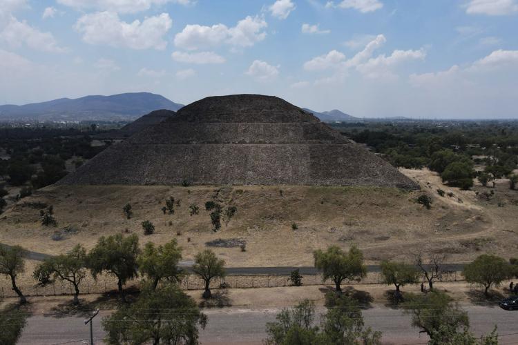 Gunman who fired on tourists at Mexican pyramid carried materials related  to 1999 Columbine massacre | Colorado | gjsentinel.com
