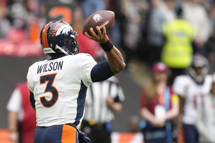 Broncos QB Russell Wilson underwent right knee surgery following