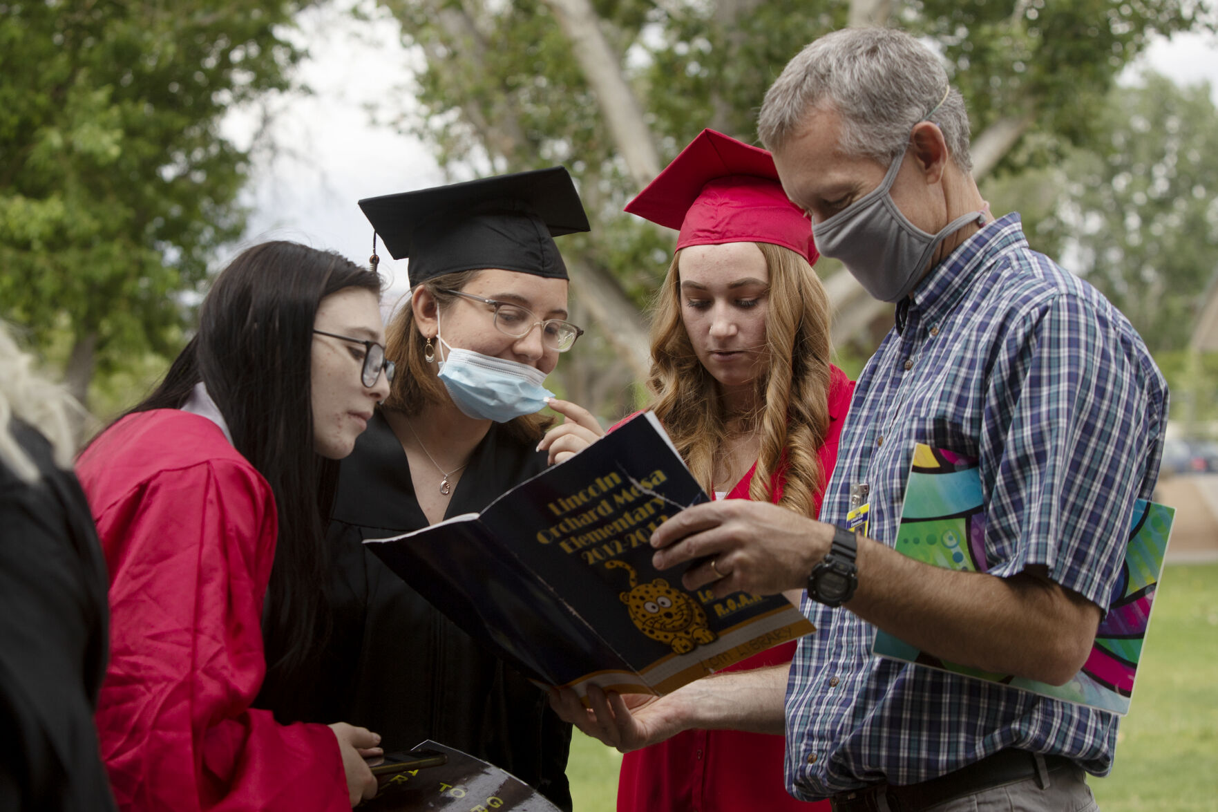 Senior Walks: Graduating seniors return to where it all started - Vimarsana News