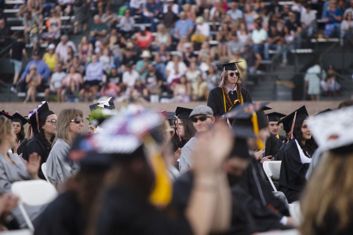 051921-fea-gjhsgrad21-ml