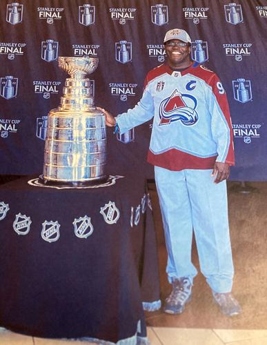 Former Victoria Grizzlies captain lifts Stanley Cup with Colorado Avalanche