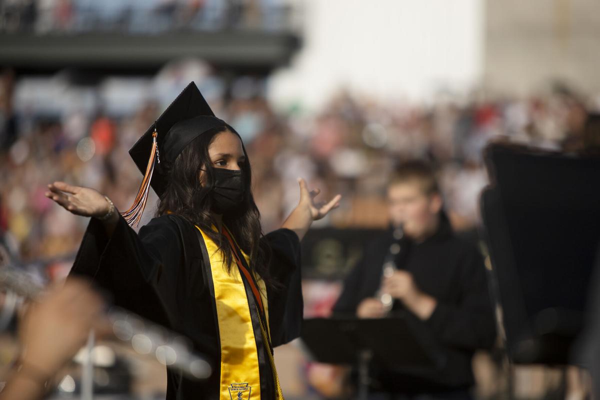 051921-fea-gjhsgrad14-ml