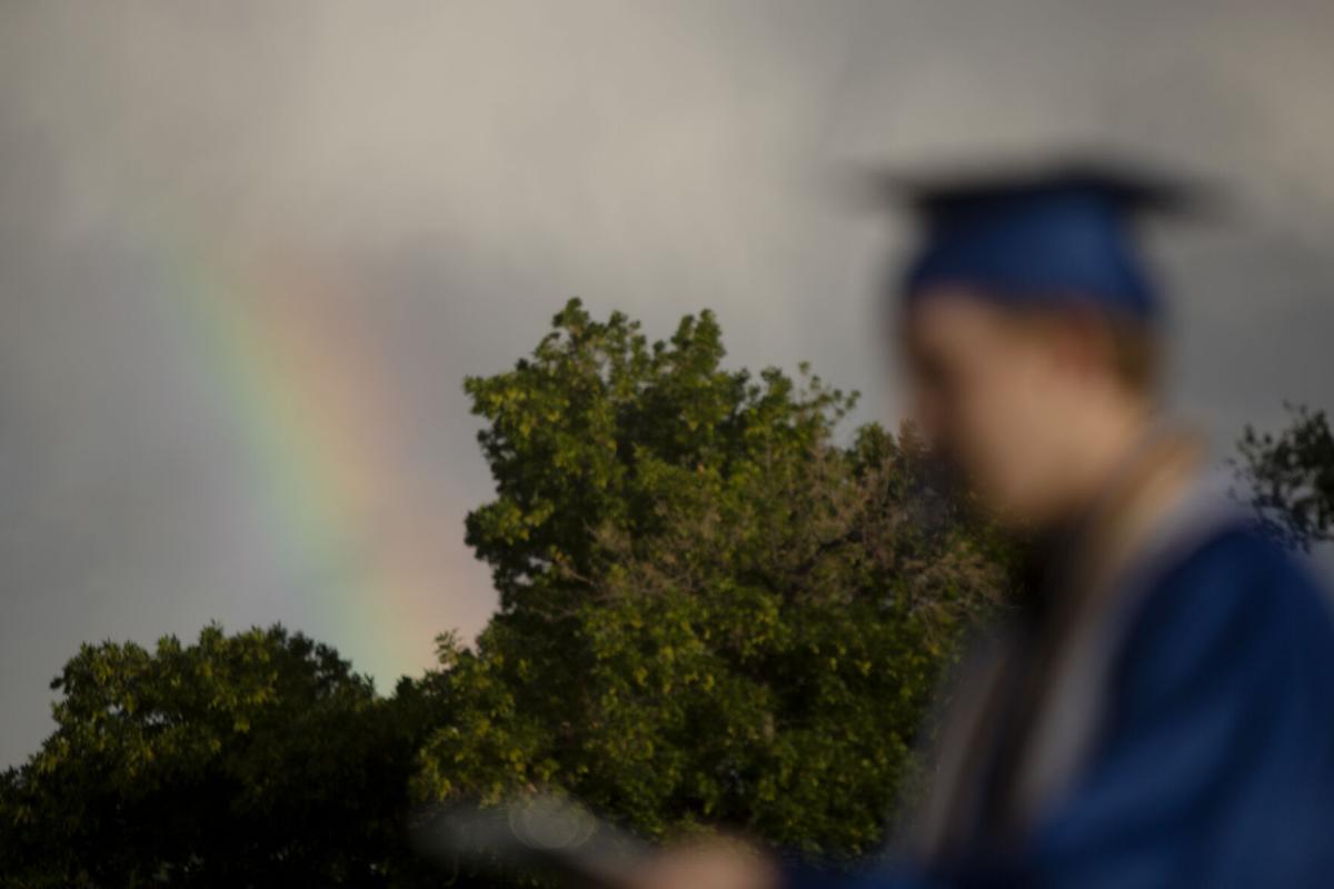 051821-fea-fmhsgrad31-ml