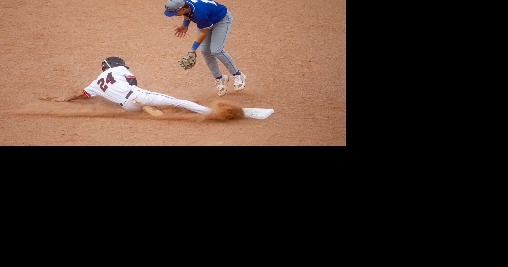 Tigers knock off Wildcats thanks to highlight-reel outfield defense