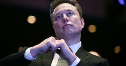 SpaceX files securities documents to go public: source
