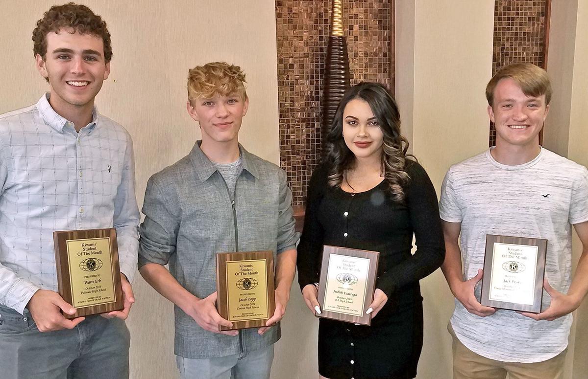 111019ysiKiwanisStudents.jpg