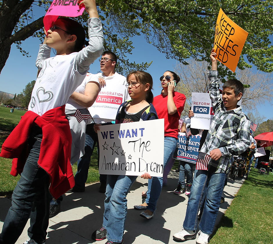 Immigrants march for U.S. rights | Western Colorado | gjsentinel.com