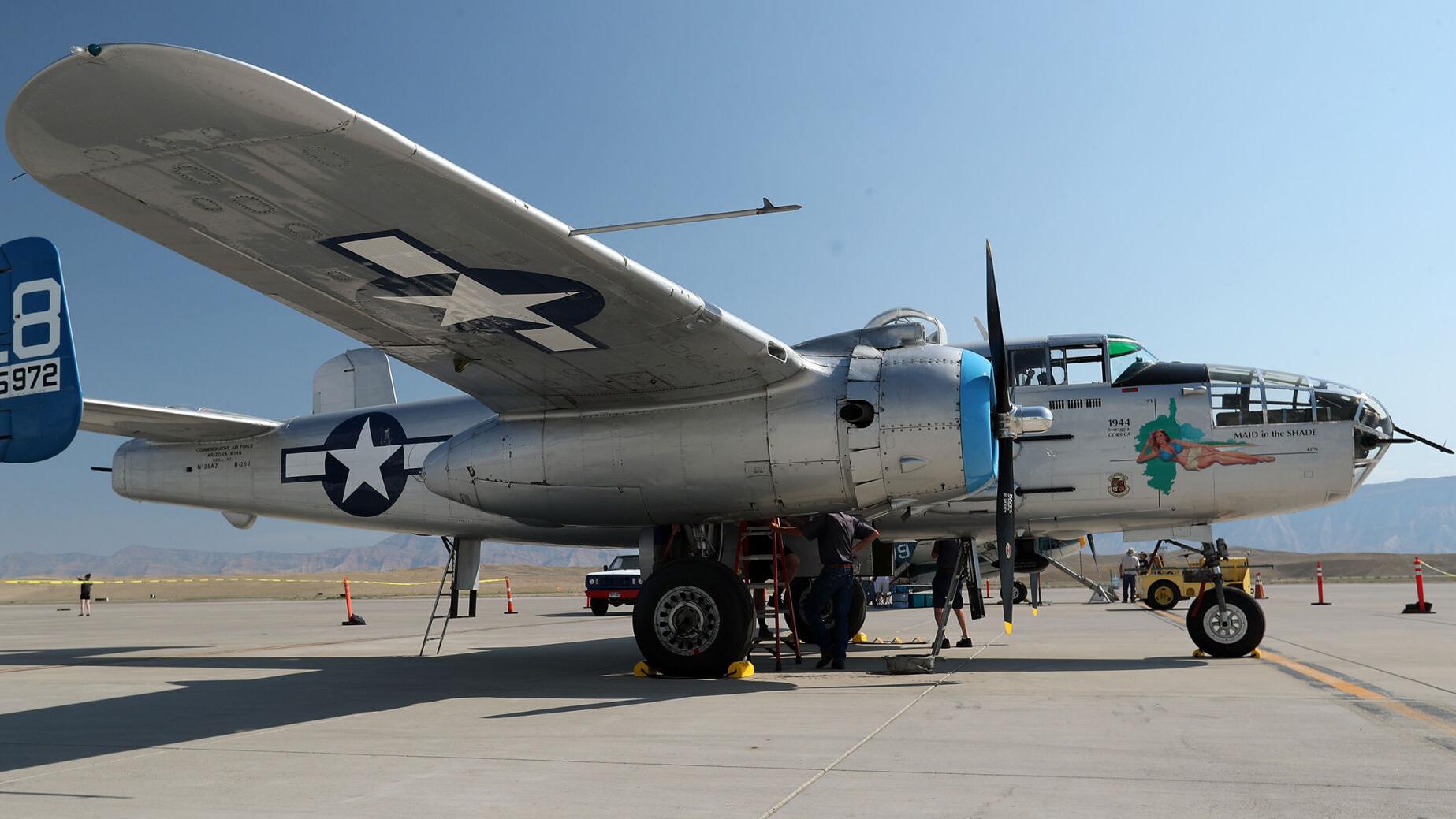 Grand Junction Hosts World War 2 Bomber Western Colorado Gjsentinel Com Grand Junction Hosts World War 2 Bomber Western Colorado Gjsentinel Com