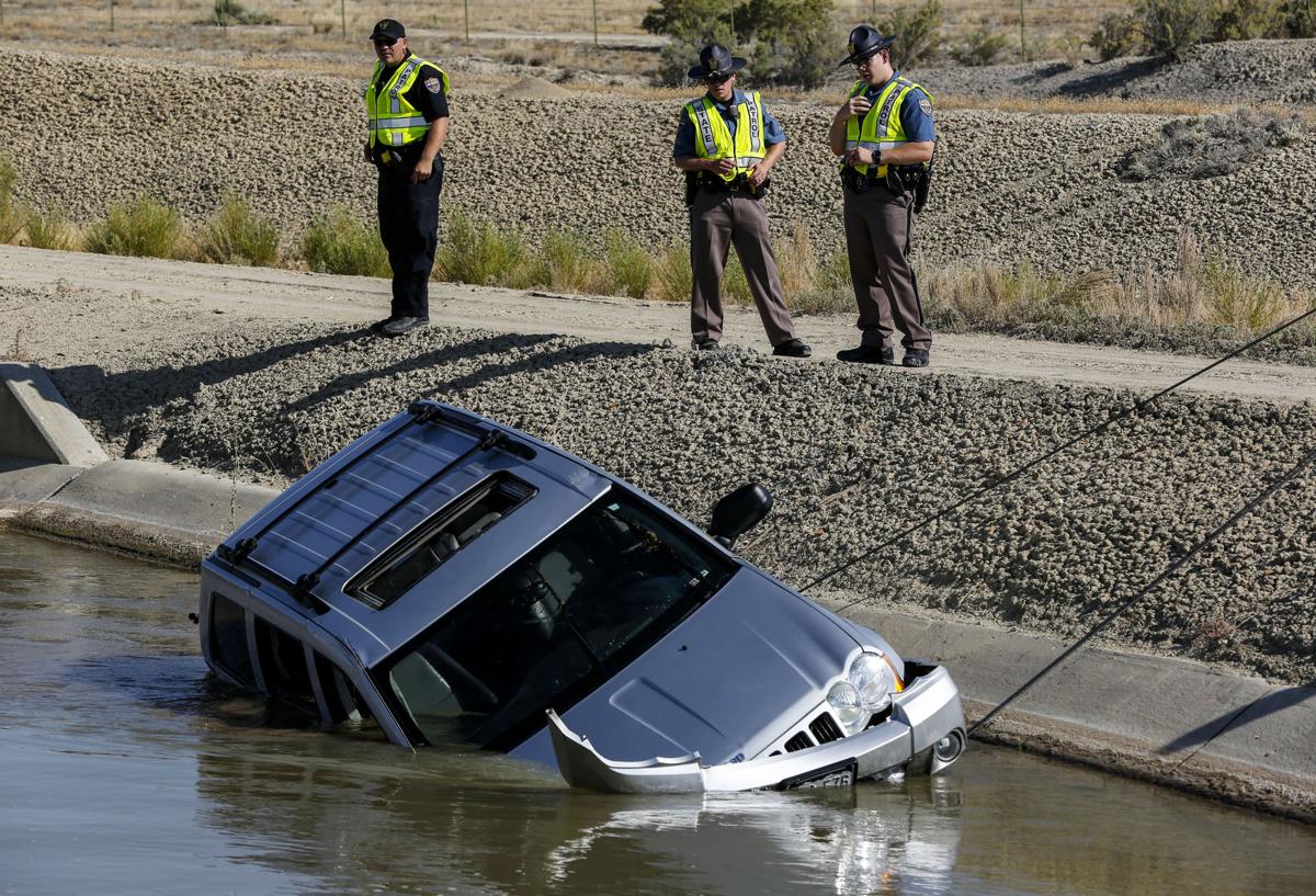 070718 CB JeepinCanal 01.jpg