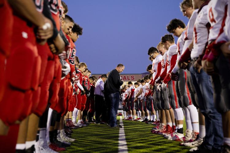 Parachute rallies to support injured high school football player