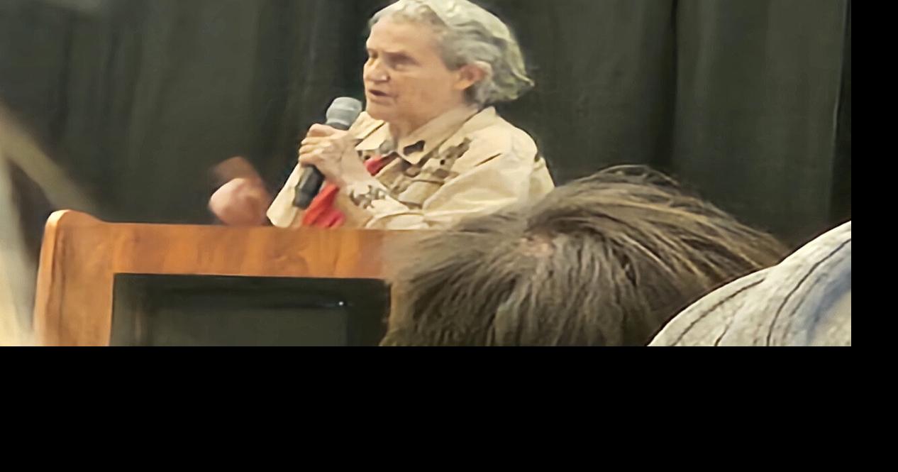 Autism advocate shares experience and opinions to large crowd at CMU