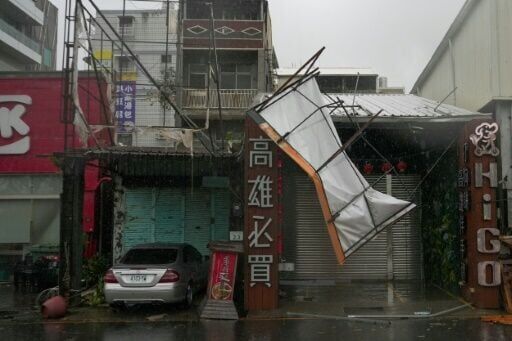 Taiwan Shuts Down For Second Day As Typhoon Krathon Makes Landfall ...