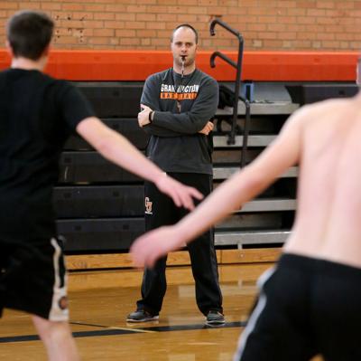 Youth Inexperience Define Tigers Boys Hoops Team High Schools Gjsentinel Com