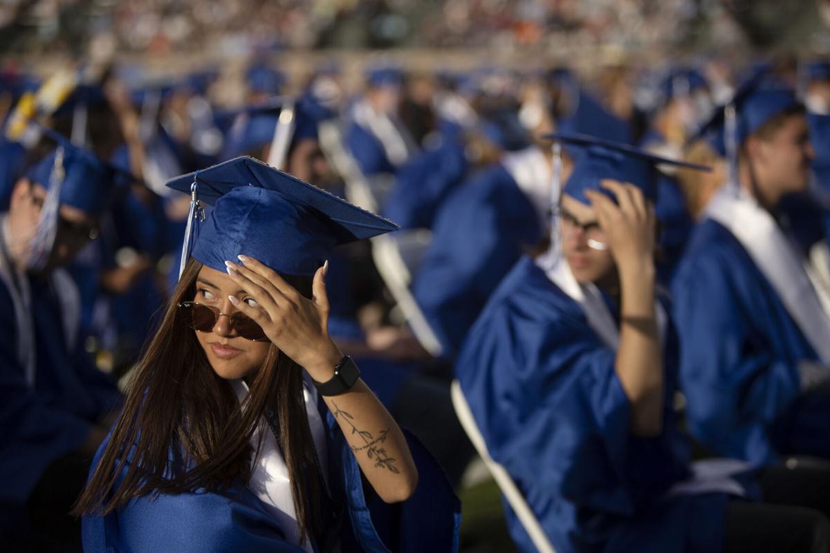 051821-fea-fmhsgrad22-ml