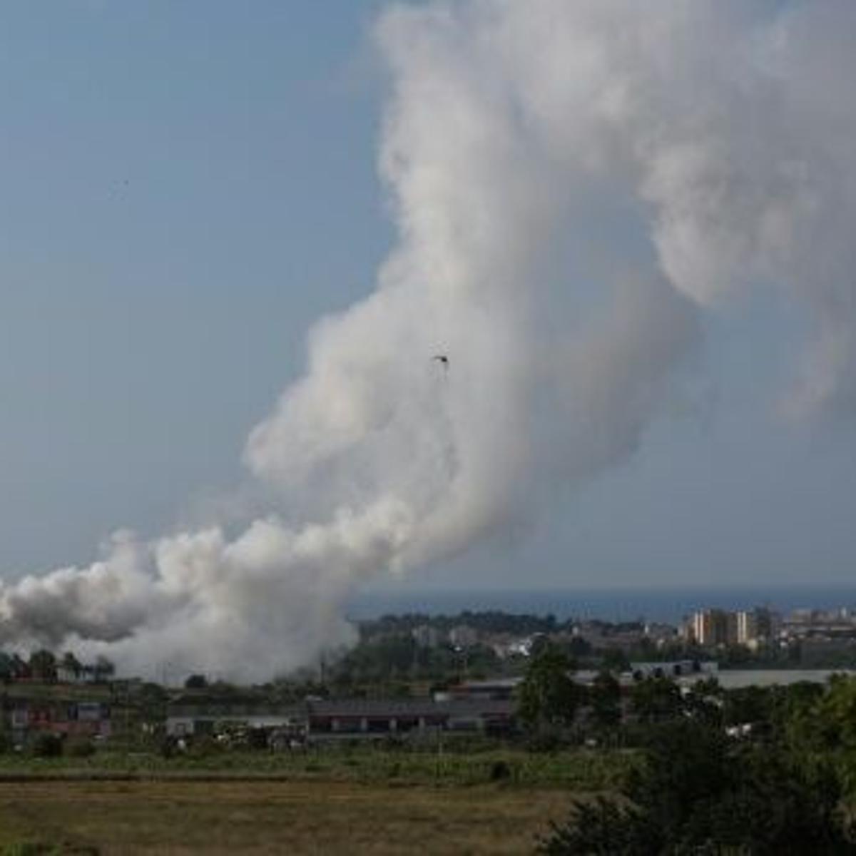 Thousands in Spain confined indoors for hours by toxic fumes | National | gjsentinel.com Thousands in Spain confined indoors for hours by toxic fumes | National | gjsentinel.com