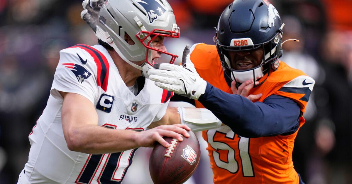 APTOPIX Patriots Broncos Football