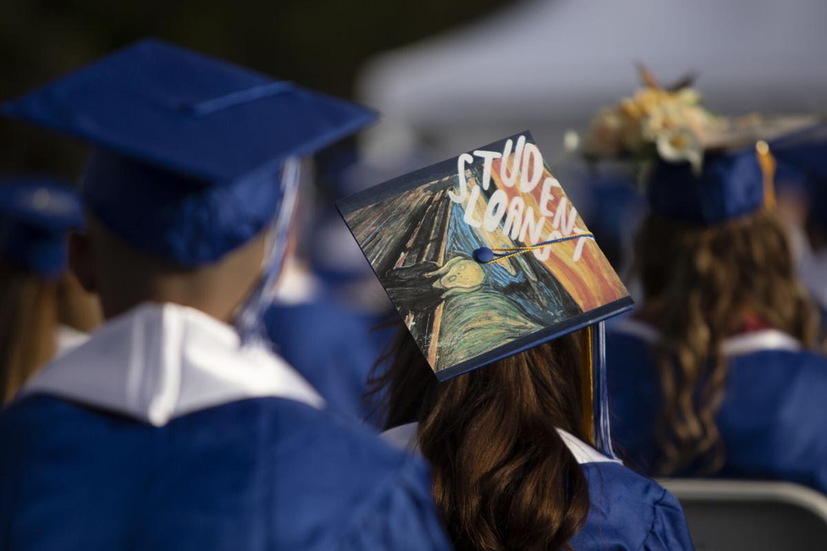 051821-fea-fmhsgrad19-ml