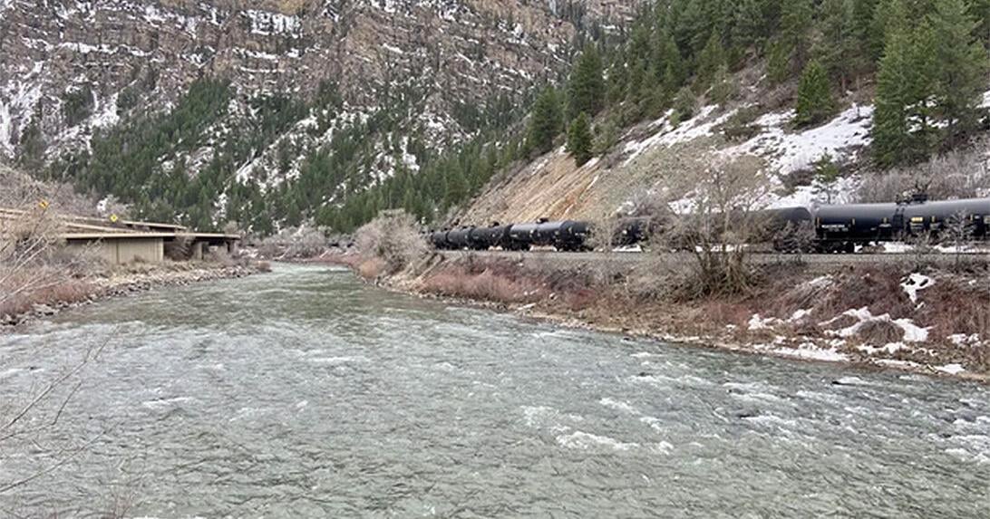 Eagle County sues over expedited oil train decision