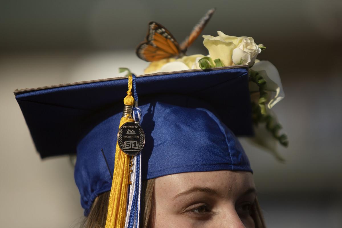 051821-fea-fmhsgrad18-ml